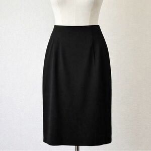 Chaus Black Midi Skirt Size 14 Women’s Lined Back Slit Classic Workwear